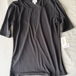 LuLaRoe Black Gigi Blouse